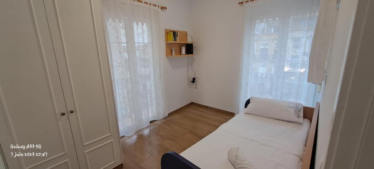 Apartament Edificio Amarillo En El Barrio Alicante Zewnętrze zdjęcie