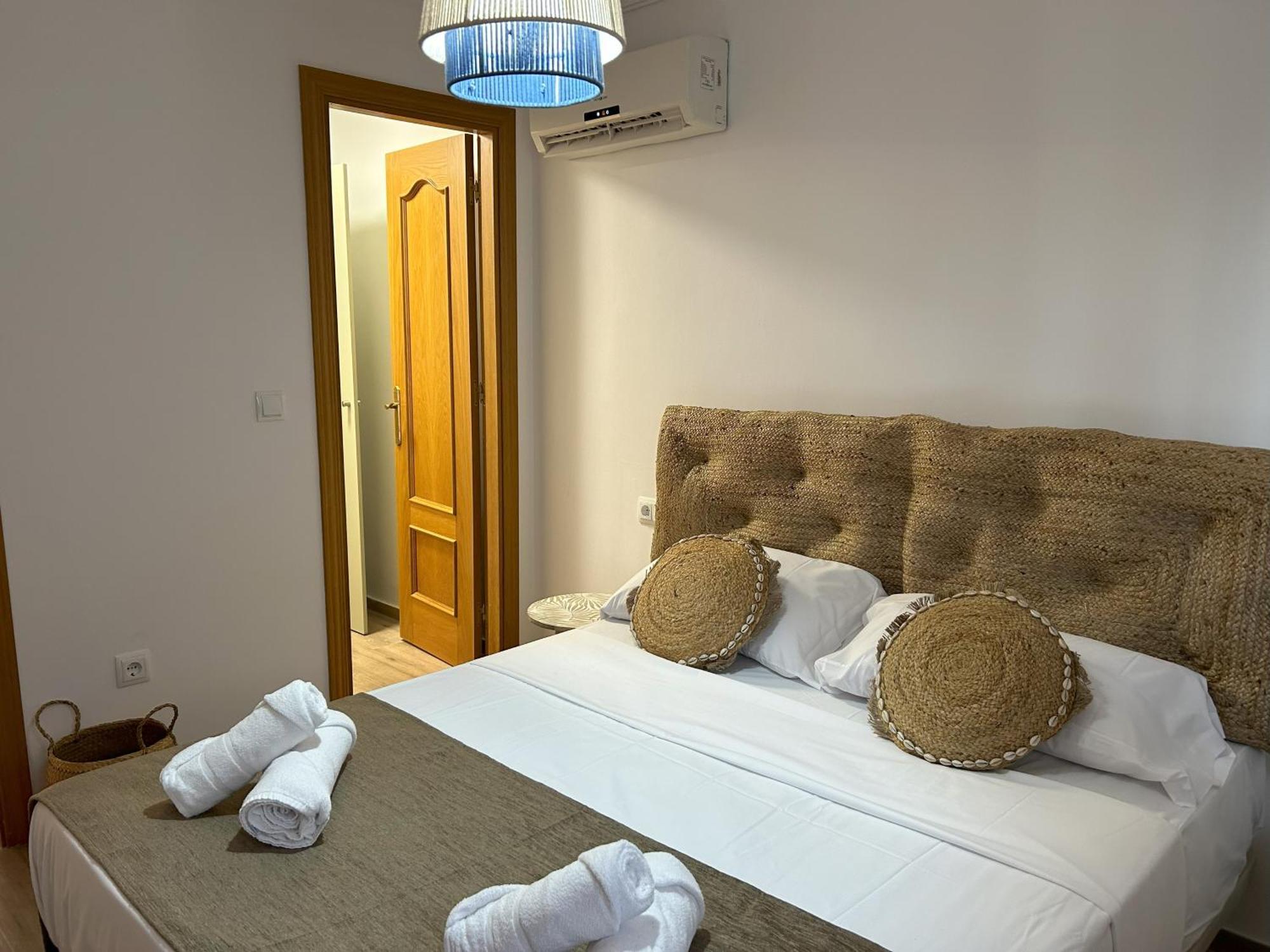 Apartament Edificio Amarillo En El Barrio Alicante Zewnętrze zdjęcie