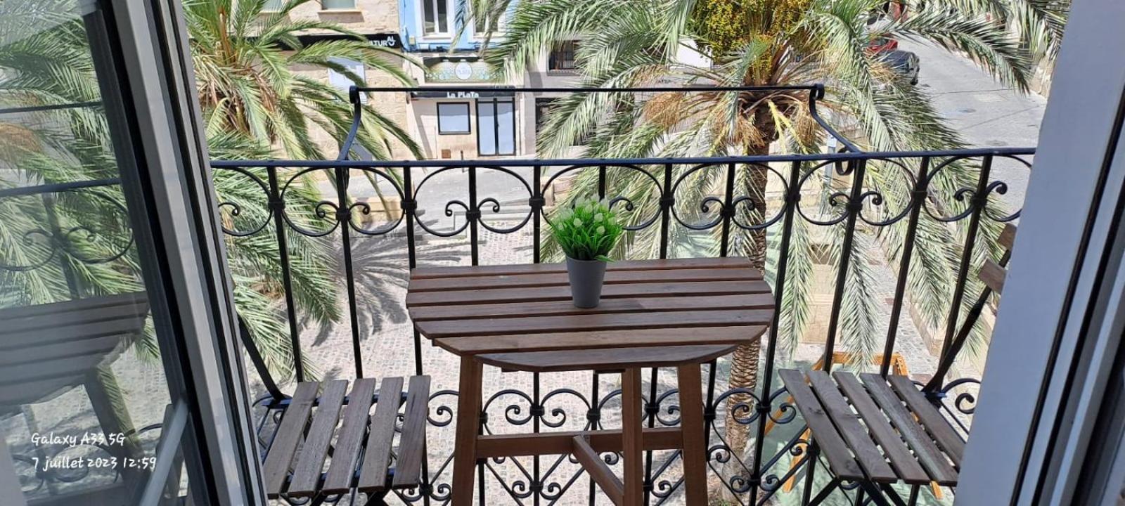 Apartament Edificio Amarillo En El Barrio Alicante Zewnętrze zdjęcie
